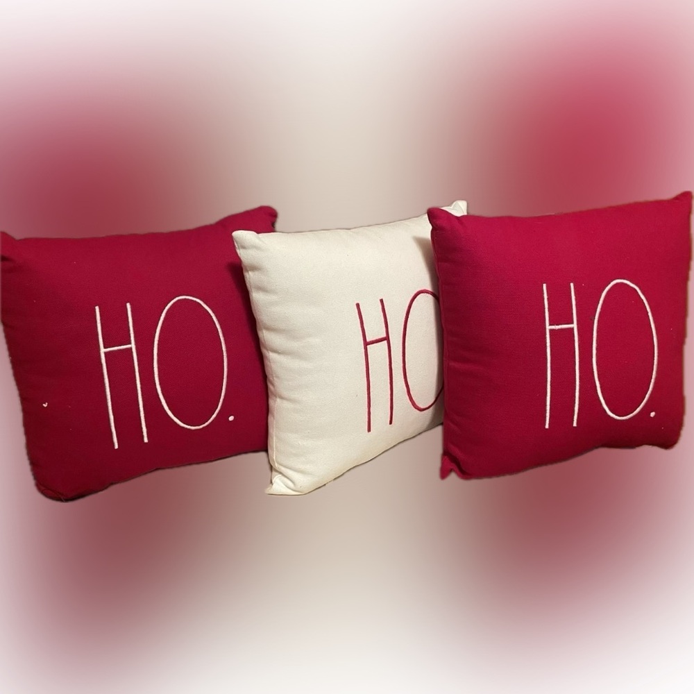 RAE DUNN SET OF 3 Christmas/Holiday/Seasonal Red/White Throw Pillows ‘HO HO HO’